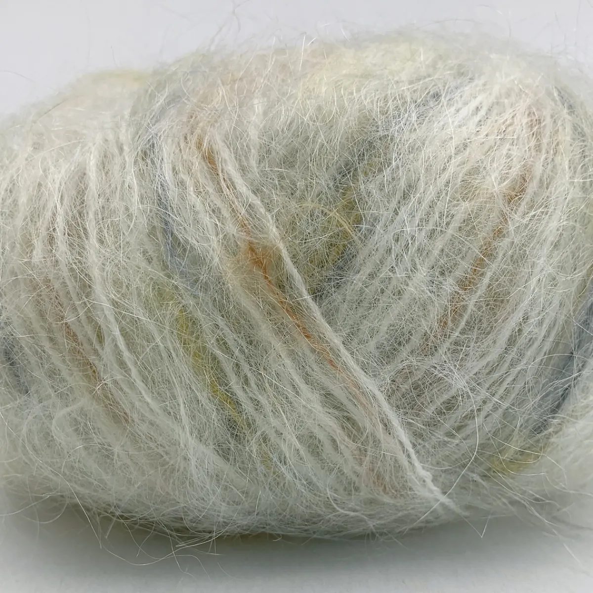 Yarn By Permin Garn Bella color 50g creme