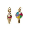 Panduro Jewellery 2 guldfärgade hängen charms, slickepinne med färger 8,8×17,3 mm, glass 5,7×17,6 mm | Metallhängen