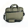 Kozo laptopväska, tillverkad av återvunna PET-flaskor, olive. Mått: 41,5×31×4,5 cm