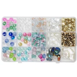 Panduro Jewellery Pärlmix med glas- och plastpärlor i havstema + 1 charm av havssnäcka