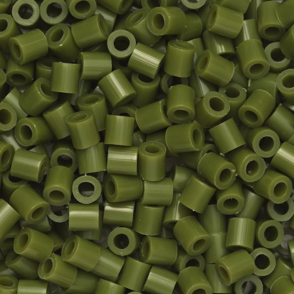 Panduro Iron Beads Rörpärlor Midi 1000 st mossgrön, Ø5 mm | Barn Rörpärlor Midi