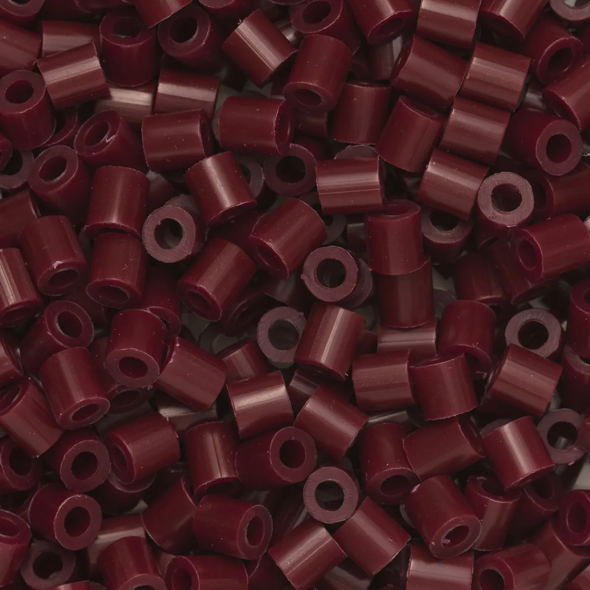 Panduro Iron Beads Rörpärlor Midi 1000 st vinröd, Ø5 mm | Barn Rörpärlor Midi