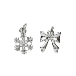 Panduro Jewellery 2 silverfärgade hängen charms snöflinga med strass Ø11 mm, rosett 12,5×11 mm
