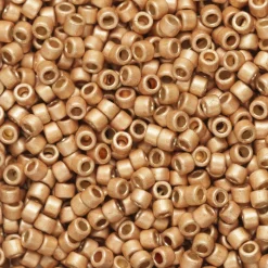 TOHO Beads Japan TOHO-pärlor 11/0 – rödbeige metallic, PF551F PF galvanized matte rose gold | Rocaillespärlor