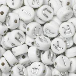 Panduro Jewellery 130 vita bokstavspärlor A–Z med silvriga bokstäver, Ø7 mm